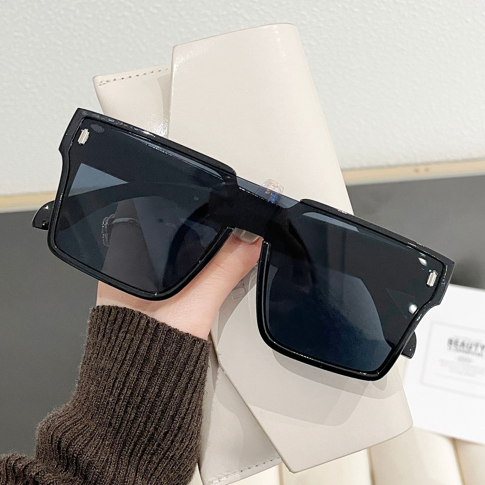 Chic Oversized Eye Enhancing Goggles Styled by Leading Designers Comprehensive UV Blocking Specs - view 7