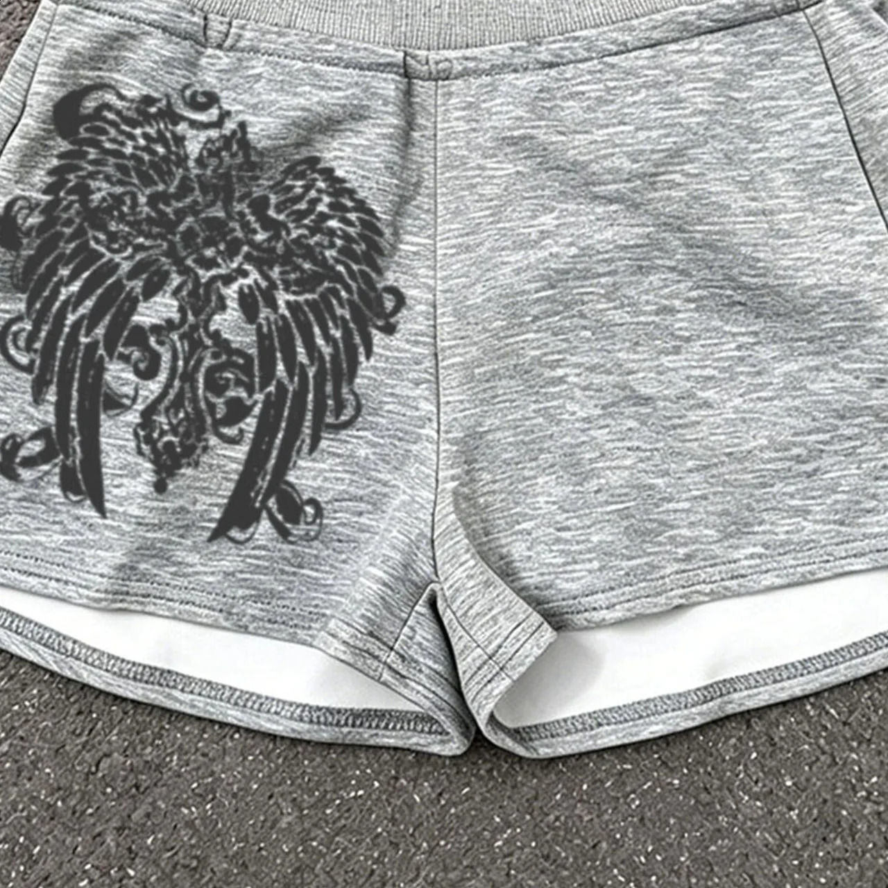 Y2K Summer Style Dark Retro Pattern Printed Light Gray Shorts Loose and Versatile Street Casual Five Quarter Pants 260626 - view 4