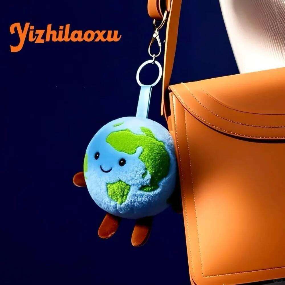 Earth Doll, Bag Pendant, Hanging Ornament, Cute Plush Toy Keychain, Call for Environmental Protection 26Y0626