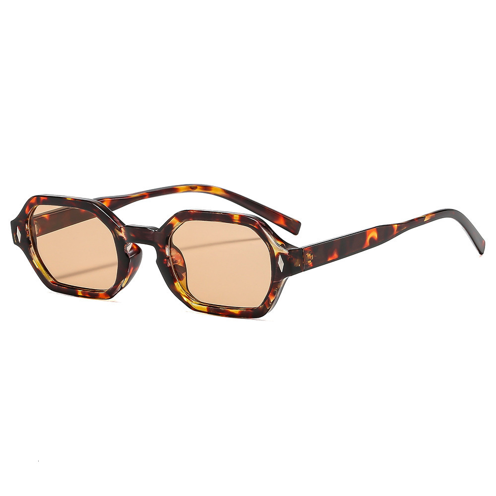 New Polygonal Small-Frame Sunglasses, Retro Trendy European And American Fashion, High-End Sun Protection Vacation Sunglasses For Women - view 3