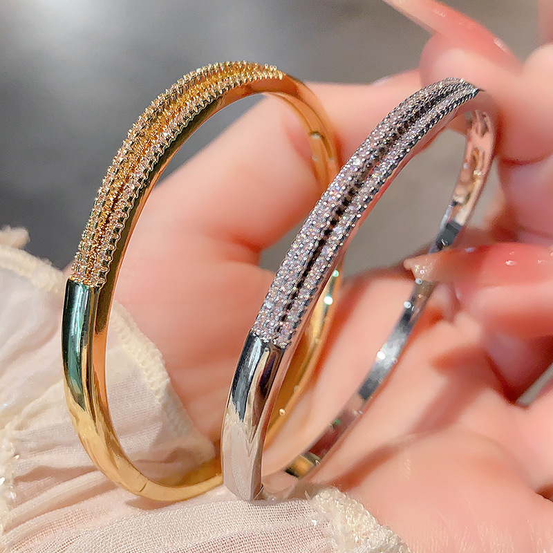 Hot-Selling Korean Fashion Copper Zircon Bracelet For Women Versatile Niche Design High-End Feel Jewelry - view 4