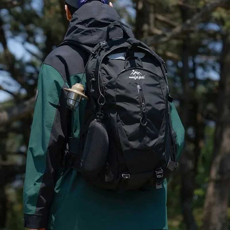 Hiking 2026 New Large-Capacity Outdoor Backpack Unisex Lightweight Hiking Shoulder Bag Multifunctional Backpack M260626 - view 3