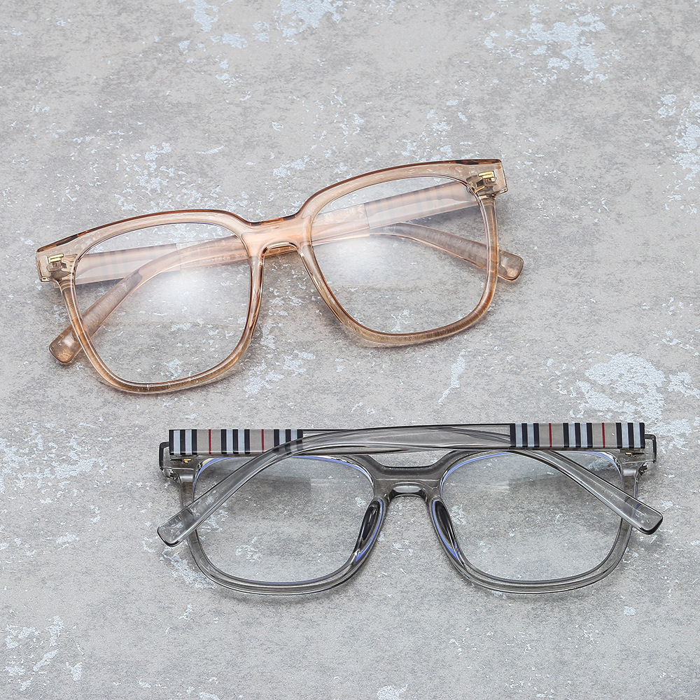 2026 Designer's New Personalized Luxury Versatile Retro Box Anti Blue Light Flat Mirror Color Collision Decoration Glasses Frame TR Full Frame Op - view 3