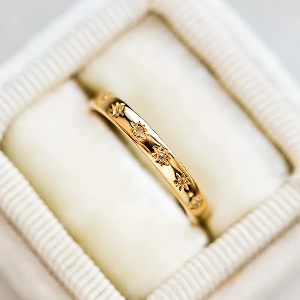 Huitan Korean Style Simple Metal Rings for Women Inlaid Shiny CZ Stone Daily Wearable Accessories Versatile Lady Finger Jewelry 260625 - view 3
