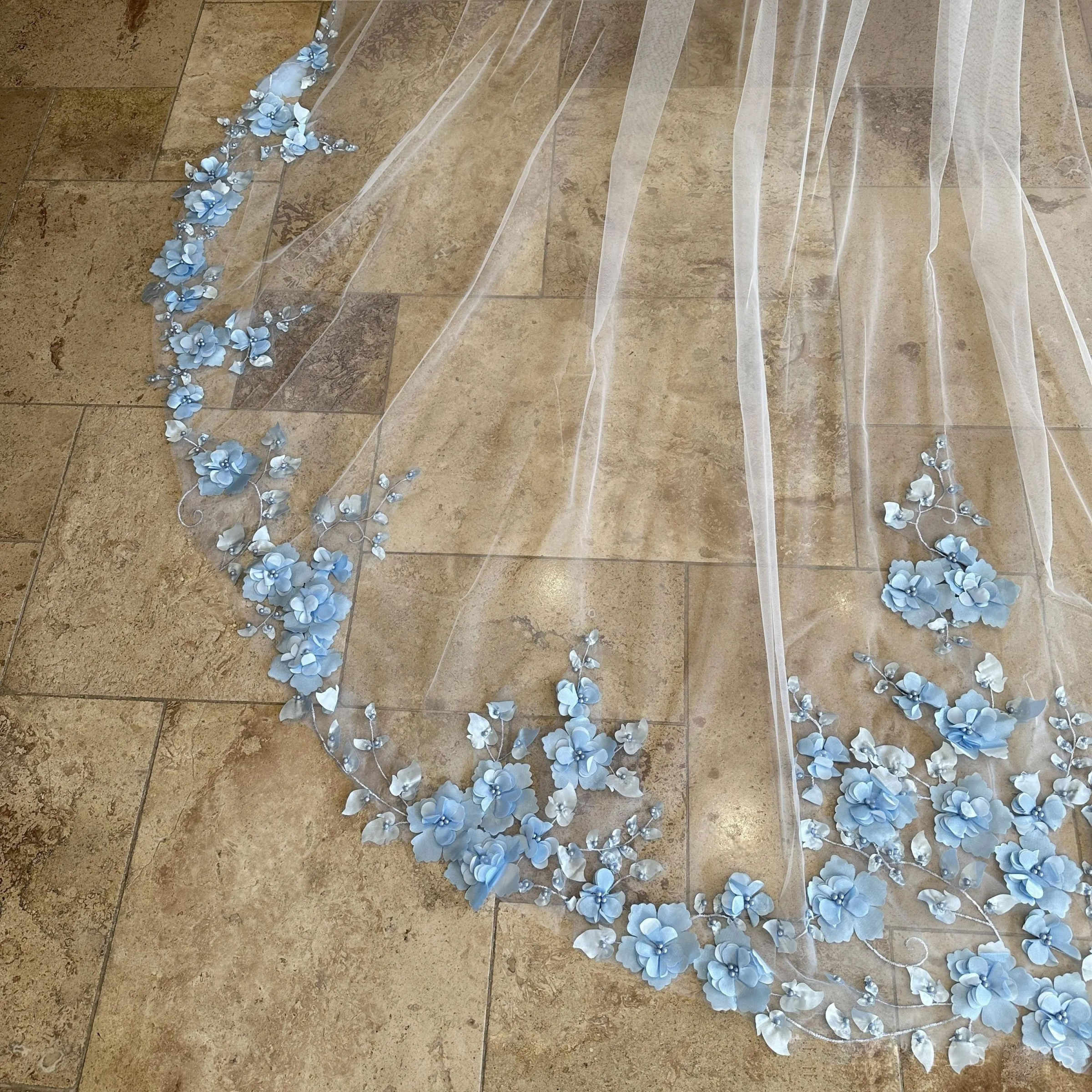 Romantic 3D Floral Lace Wedding Veils Long Cathedral Length One Layer Bridal Veils Soft Tulle Customized Velo De Novia - view 3