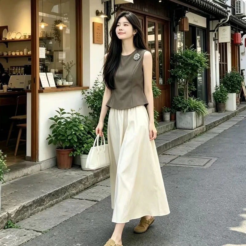 2026 Summer Gentle Flower Waist Cinching Vest Skirts Sets for Women Korean Loose Tshirt Dress Slim Fit and Slimming Tops 260625 - view 5