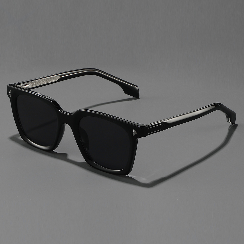 2026 New Fashion Arrow Sunglasses, Exquisite Large Frame Retro Square Pin Design For Men And Women