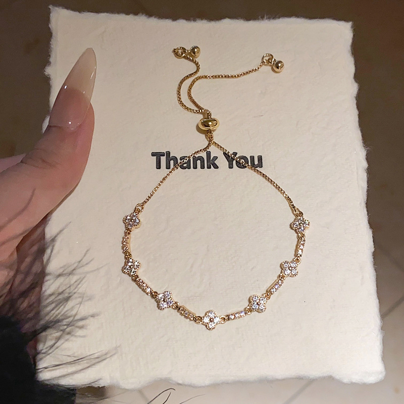 Bracelet Fashionable And Exquisite Four Leaf Clover Adjustable Bracelet With Light Luxury Design Casual Commuting Versatile Bracelet Jewlery Designer - view 4