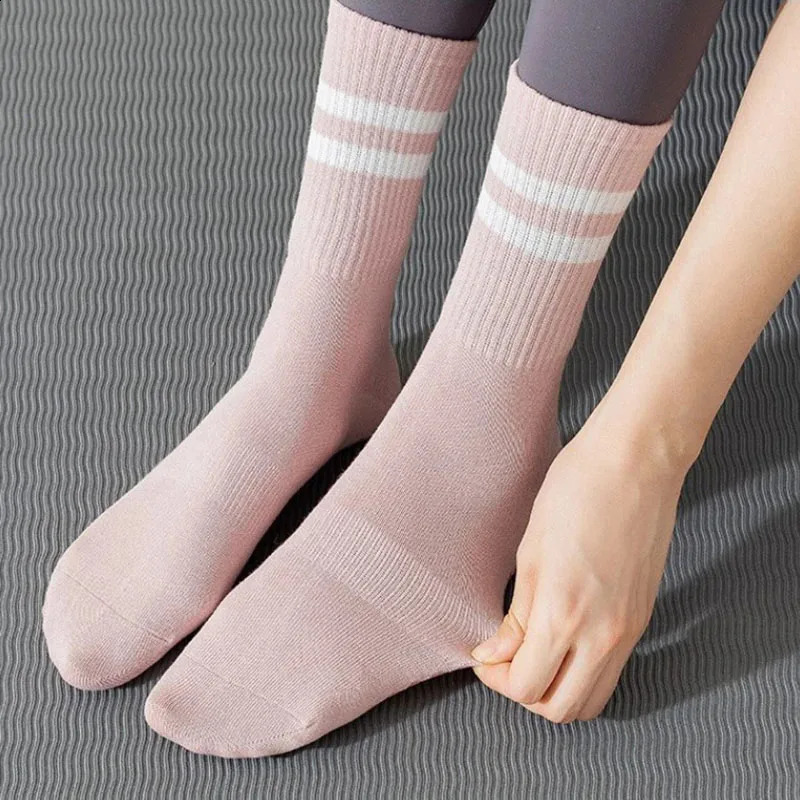 3-Pair Female Pilates Indoor Anti Slip Silicone Floor Socks Breathable Double Bar Middle Socks Fitness Dance Exercise Yoga Socks 260626 - view 5