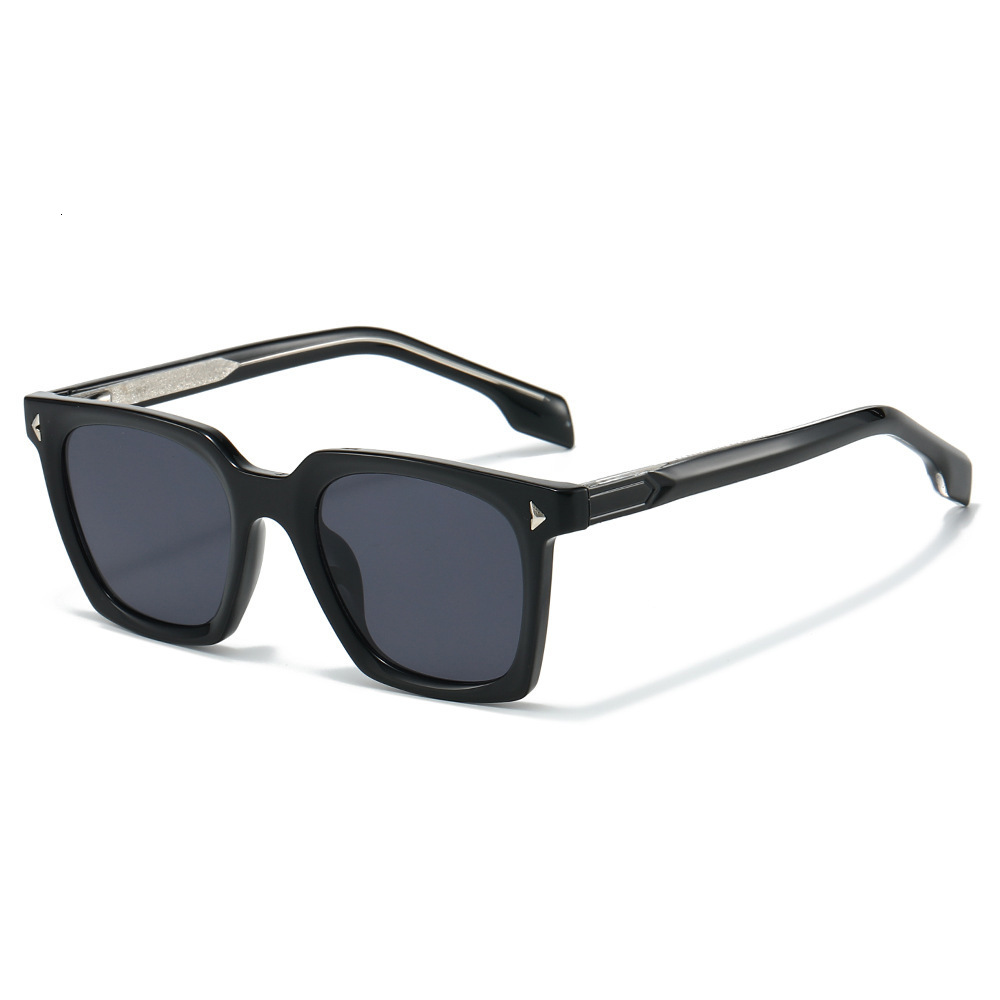 2026 New Fashion Arrow Sunglasses, Exquisite Large Frame Retro Square Pin Design For Men And Women - view 6