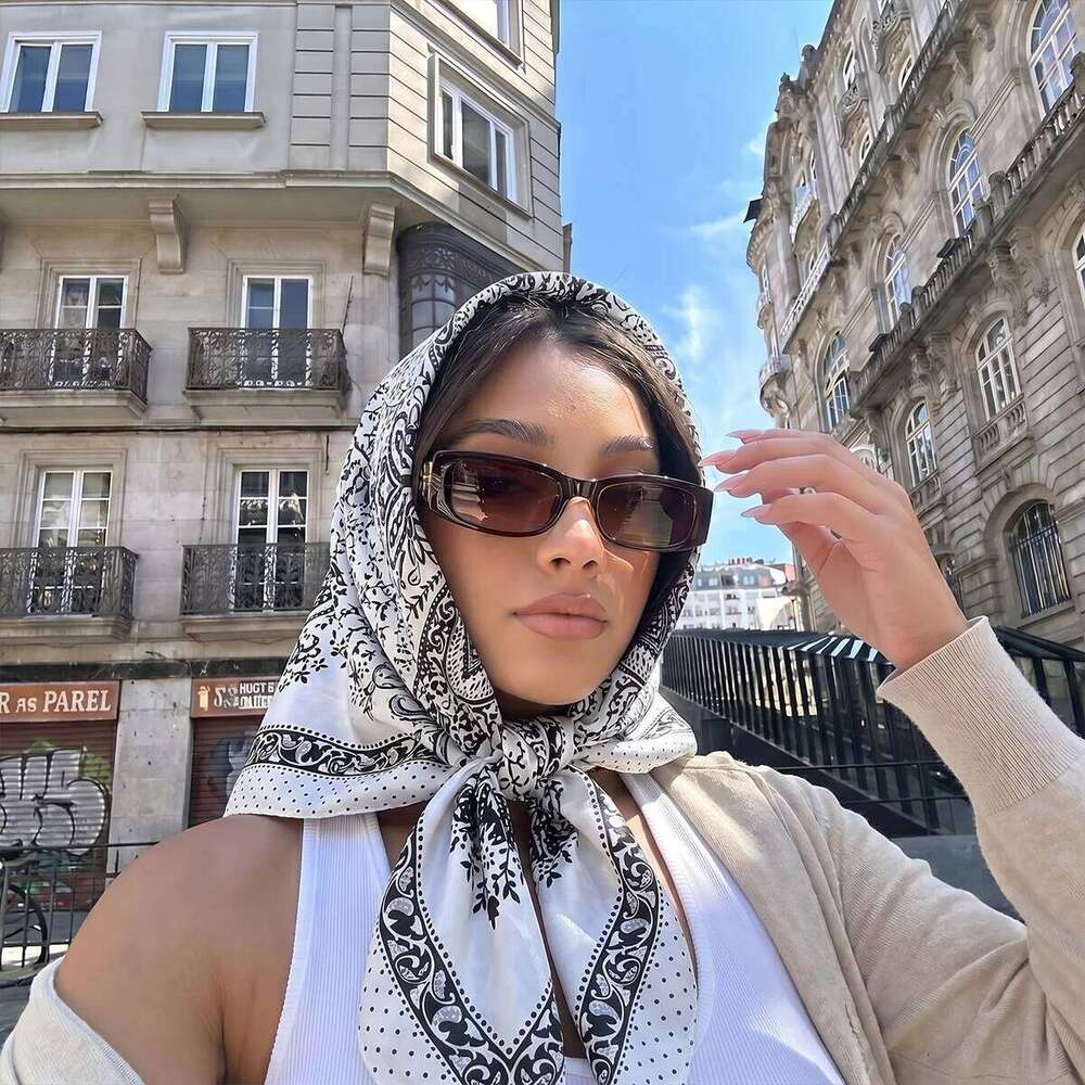 Square 90cm Silk Scarf Women Luxury Brand Satin Print Hijab Scarves Muslim Pareo Bandana Female Shawl Wrap Headband Foulard New 26Y06226 - view 4