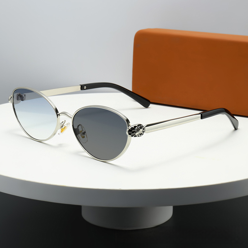 2026 Designer's New Metal Circular Snake Head Decoration High-quality Color Changing Sunglasses European And American Fashion Trend Sun Shading S - view 4