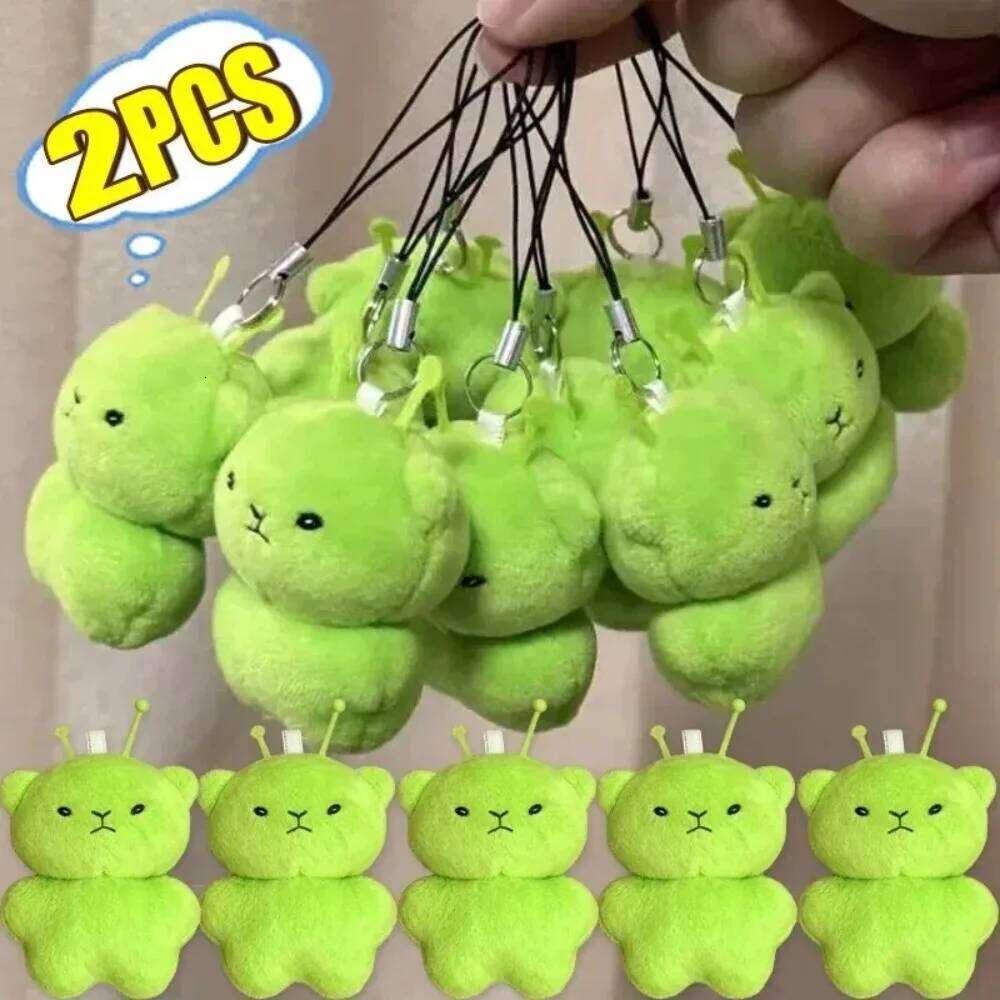 Green Alien Cat Plush Keychains Mini Galaxy Style Furry Pendant for Couples Cute Cartoon Handbag Backpacks Key Chain Decor Gifts 26Y0626
