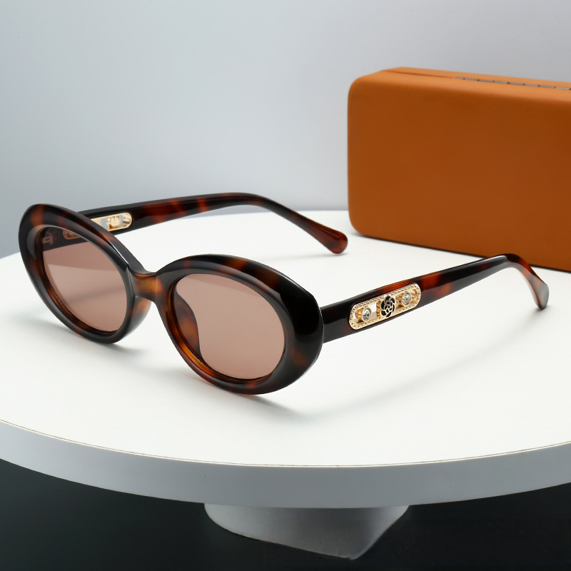 2026 Designer's New Elliptical Personalized Trendy Round Frame Camellia Pearl Decoration Light Luxury Premium Women's Sunglasses Sunshade Su - view 3