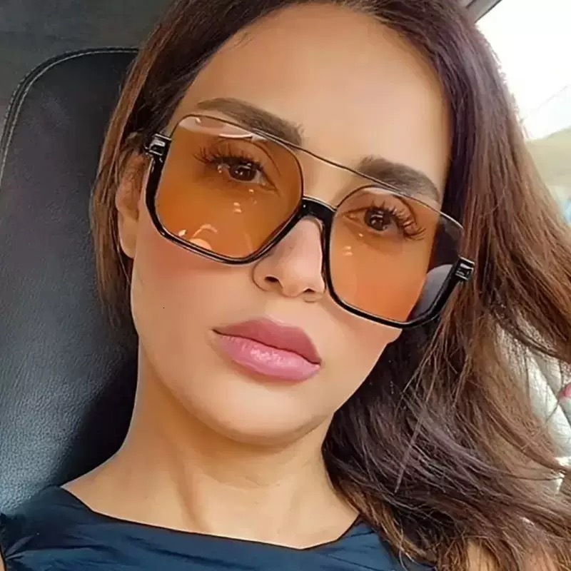 2026 Designer European And American Luxury Large Frame Sunglasses New Fashionable Large Frame Sunglasses Premium Double Beam Anti UV Retro Plain Glass