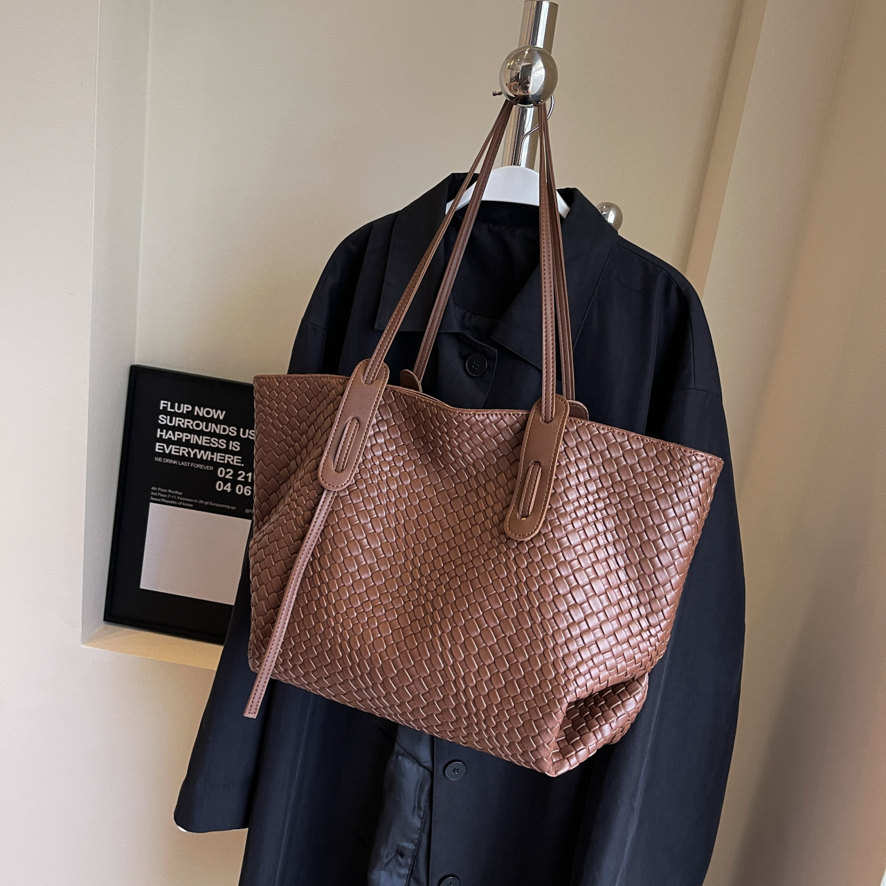 Fashion bag 2026 New Women's Large Capacity Woven Tote Bag, Vintage Versatile Shoulder Underarm Top Handle Handbag Free Shipping - view 8