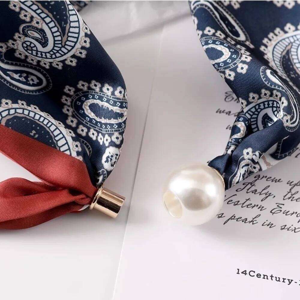 New Pearl Buckle Silk Thin Printed Neck Scarf Lightweight Soft Neckerchief Women 26Y06226 - view 6