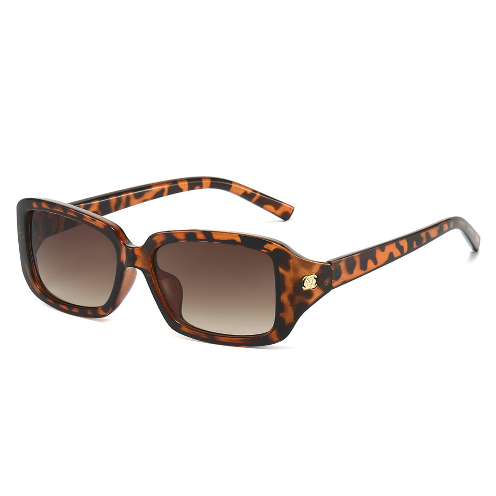 2026 New Square Frame Fashion European And American Casual Simple Rectangular Versatile Floral Decorative Sunglasses - view 3