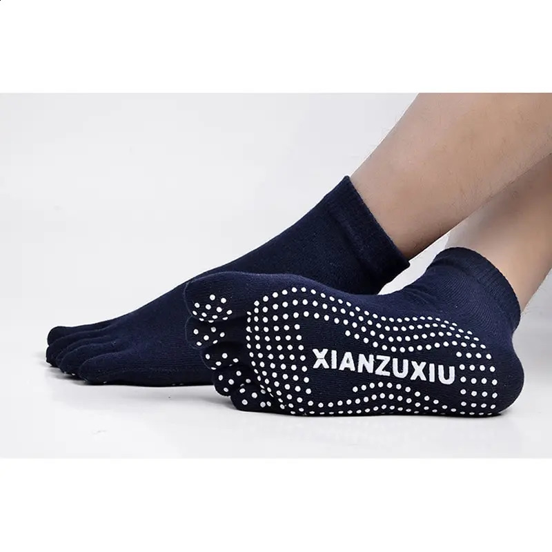 Men Pilates Socks Wholesale Cotton Breathable Non-Slip Massage Yoga Socks Cotton YOGA Sports Five-finger Socks 5 toe socks 260626 - view 4
