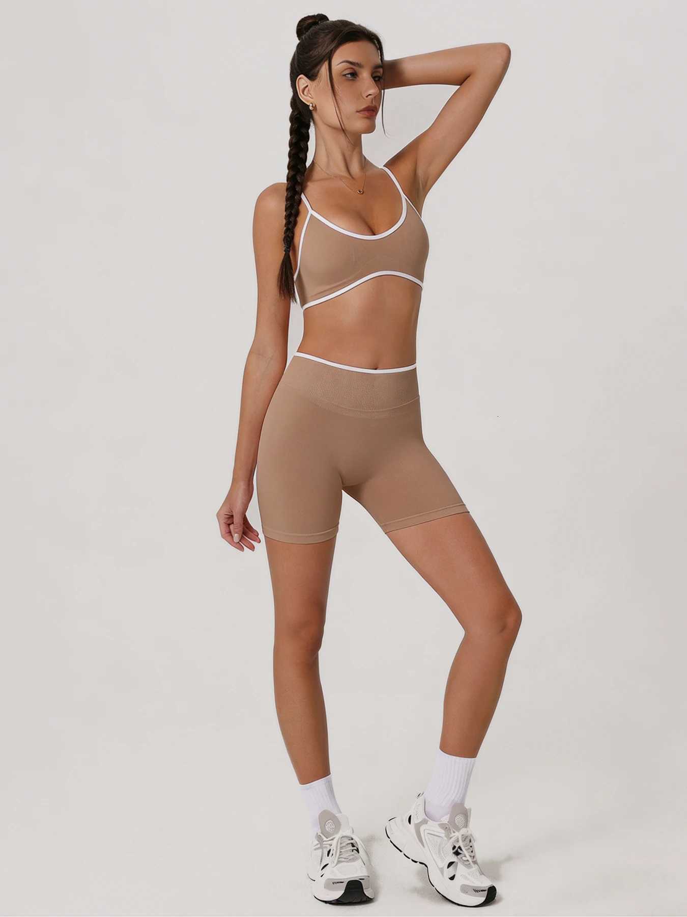 Set 2 Piece Women Workout Contrast Trim Yoga Sports Bra Biker Shorts Activewear M260626 - view 7