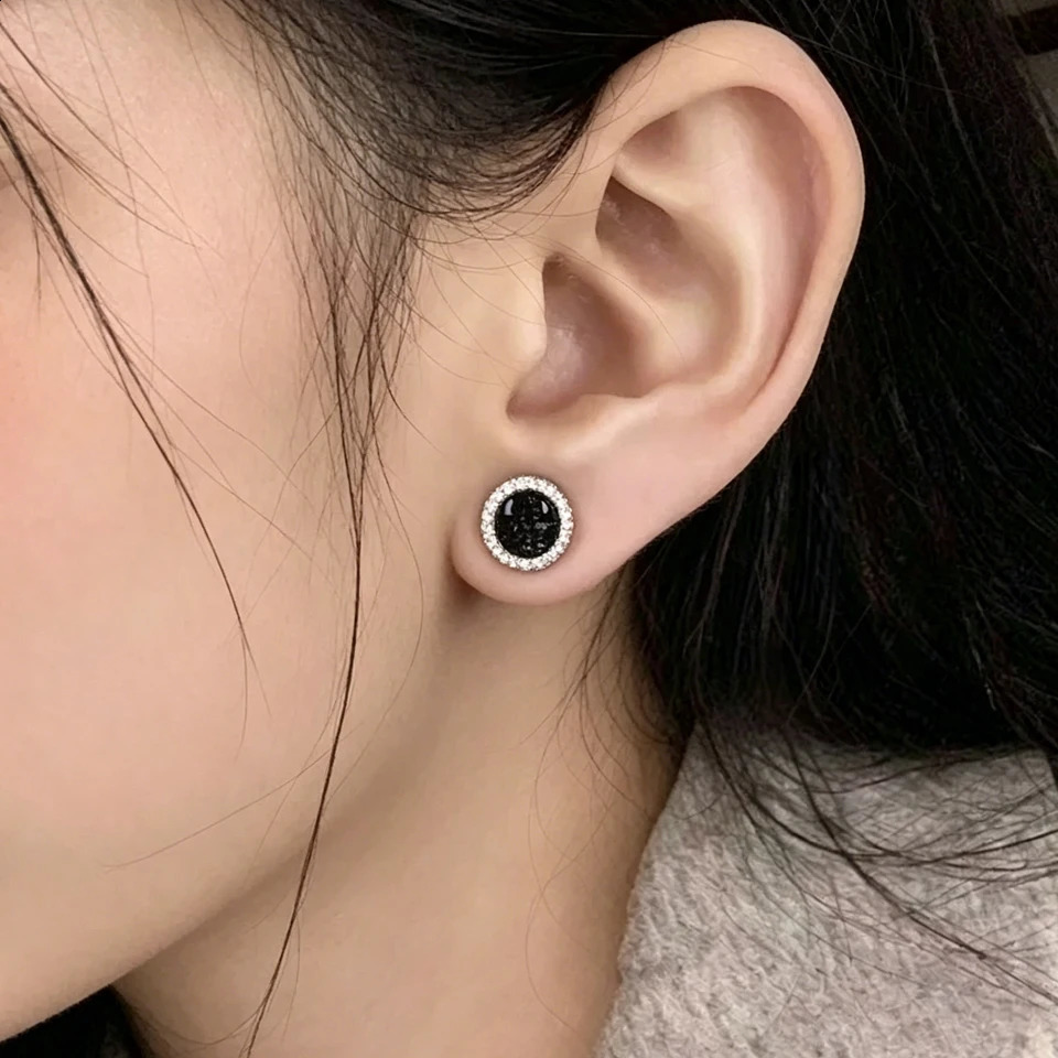 ZAKOL 2Pcs y Crystal Black Blue White Color Magnetic Ear Clips Non Piercing Stud Unisex Wedding Jewelry Accessories 260623 - view 5