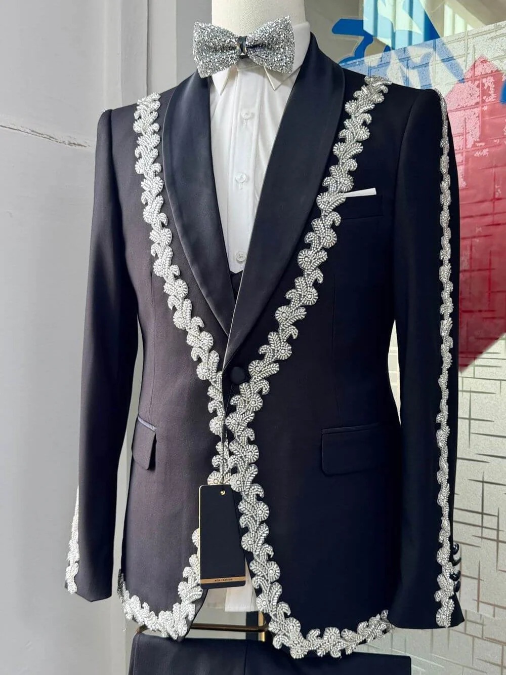 Modern Men Suits Tailor-Made 2 Pieces Beading Jacket Shawl Lapel Wedding One Button Blazer Evening Party Customized Coat Black Pants Plus Size - view 4