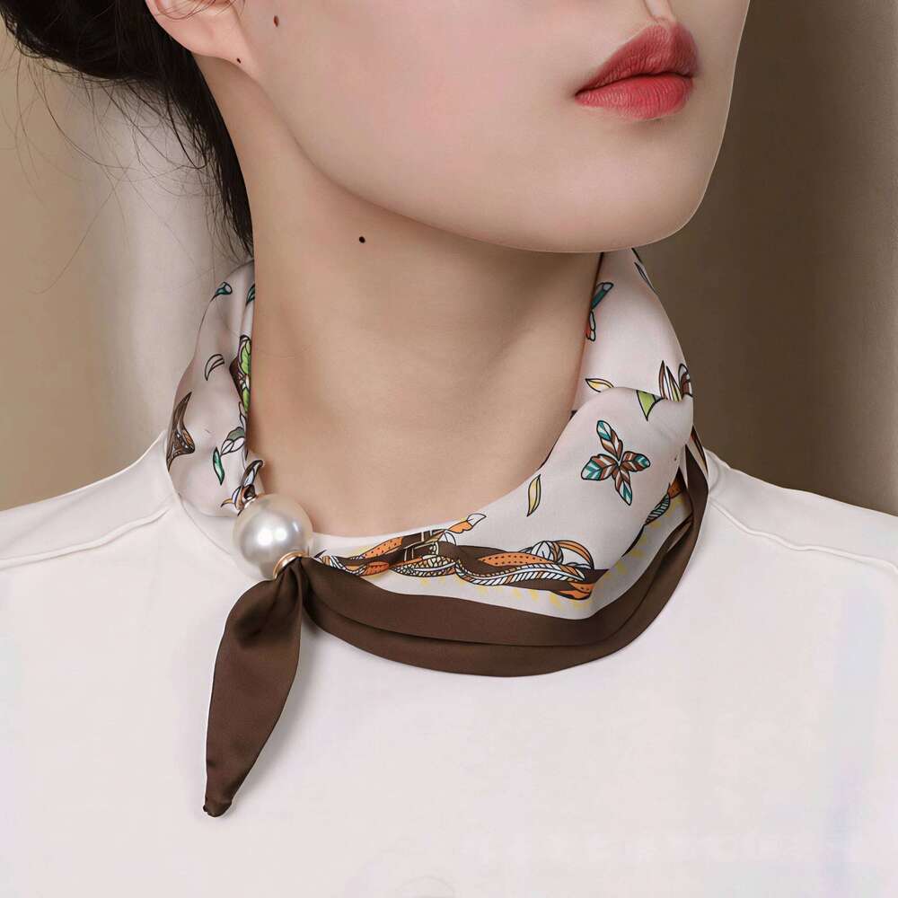 Necklaces Pearls Magnetic Buckles Short Collarbones Clothing Accessories Neck Protection Scar Covering Women's Scarves 26Y06226 - view 3