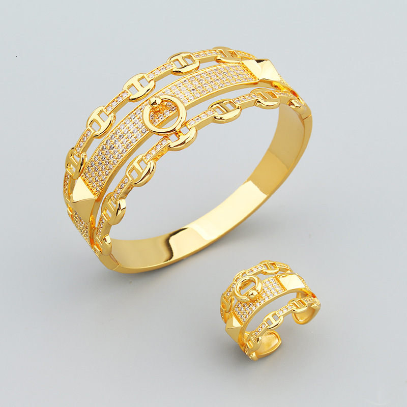 Bracelet Fashion Light Luxury Pig Nose Hollow Bracelet Ring Set Copper Gold Plated Inlaid Zircon Elegant Women Fresh Accessories - view 1