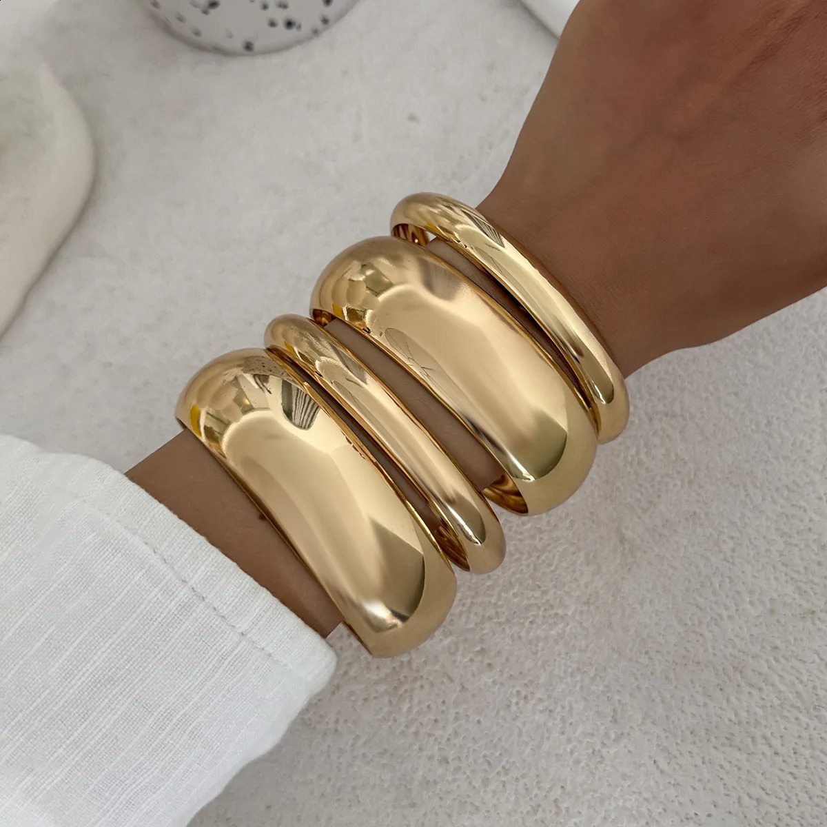4Pcs Set Simple Punk Metal Round Bangles Set Exaggerated Vintage Irregular Wide Cuff Bangle Stackable Bracelet Pulseras Jewelry260624 - view 3