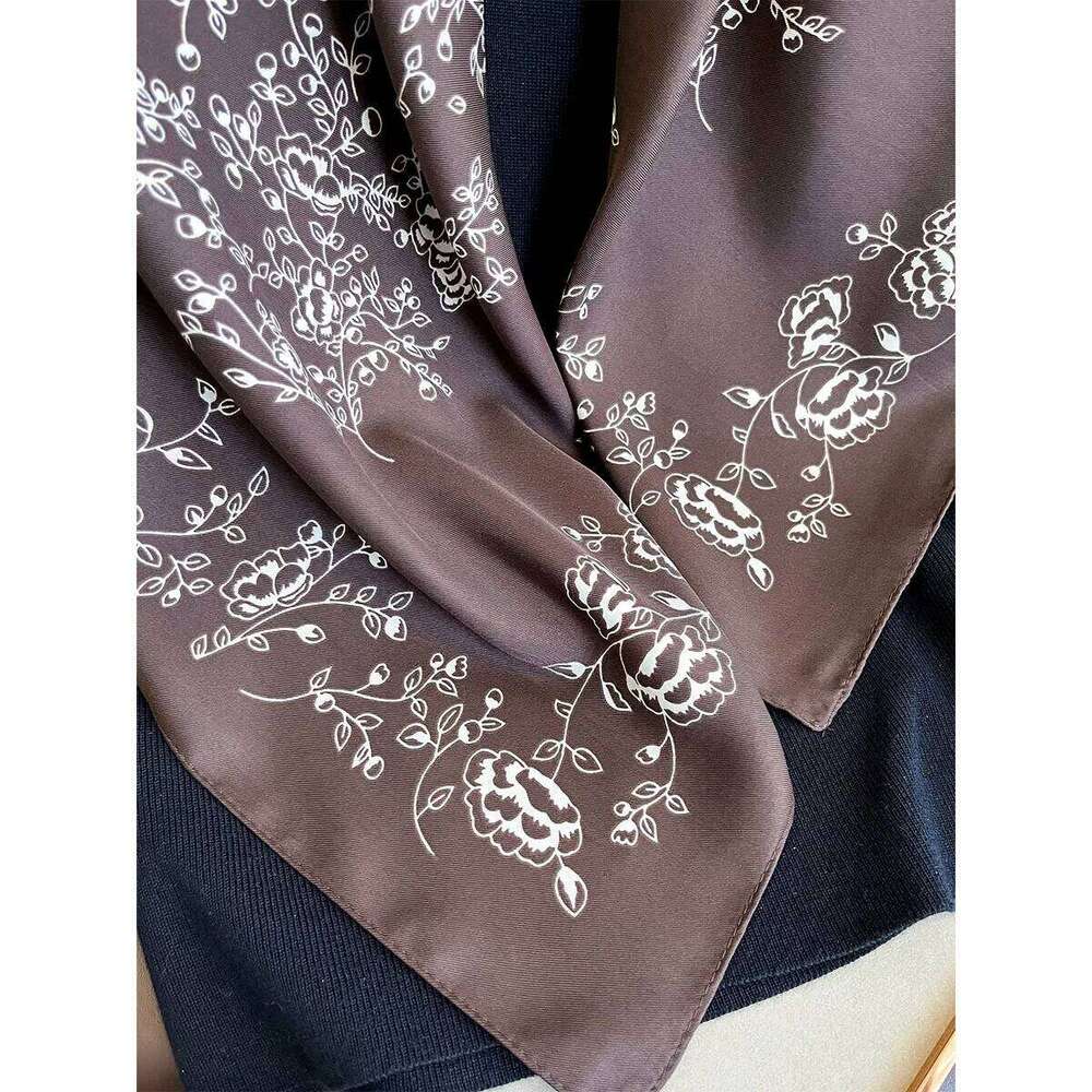Summer Luxury Brand Square Silk Scarf Women Satin Print Hijab Scarves Pareo Bandana Female Shawl Wrap Headband Foulard 90*90cm 26Y06226 - view 6