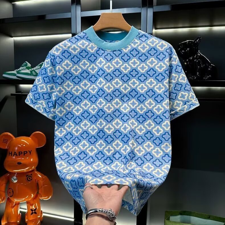 New Men's Stylish Short-Sleeve T-Shirt With Contrasting Blue Four-Leaf Clover Pattern Print, Fashionable Round Neck, Versatile Top