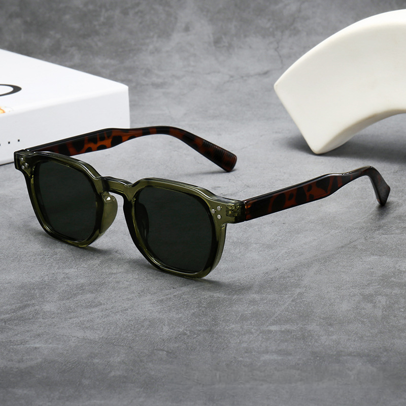 2026 Designer's New Retro Thick Oval Casual Small Frame Luxurious And High-end Women's Sunglasses With Sun Protection And UV Protection For - view 6