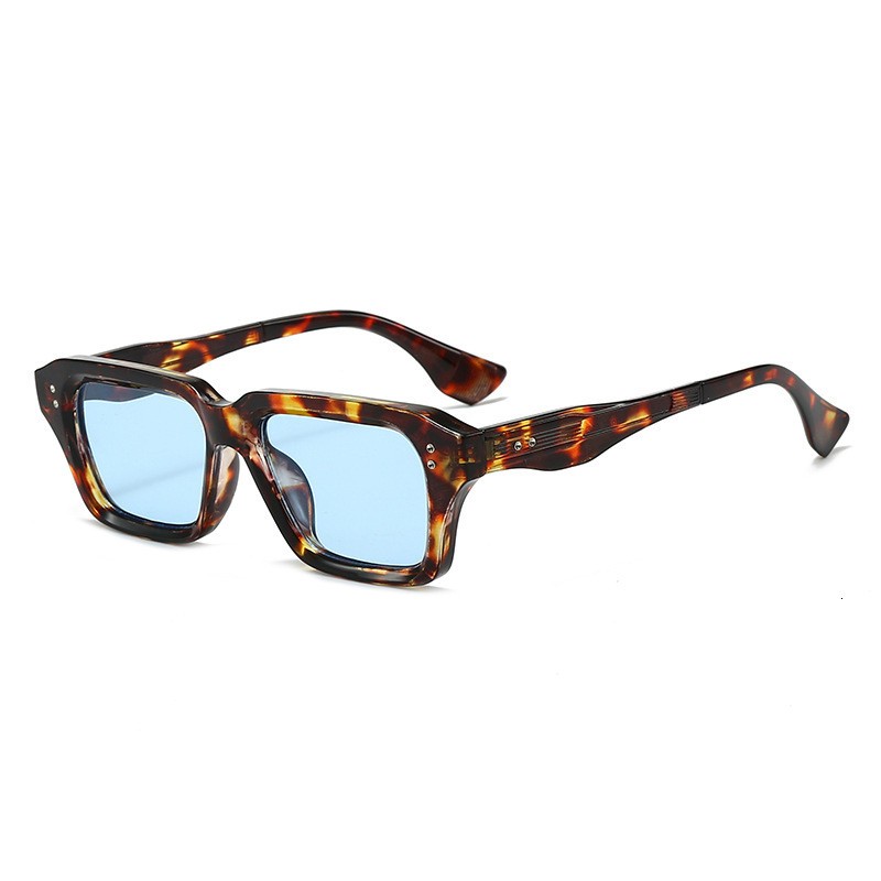 New Square Frame Rivet Men, European American Style, Unique And High-End For Women, Casual Wear Sunglasses - view 5