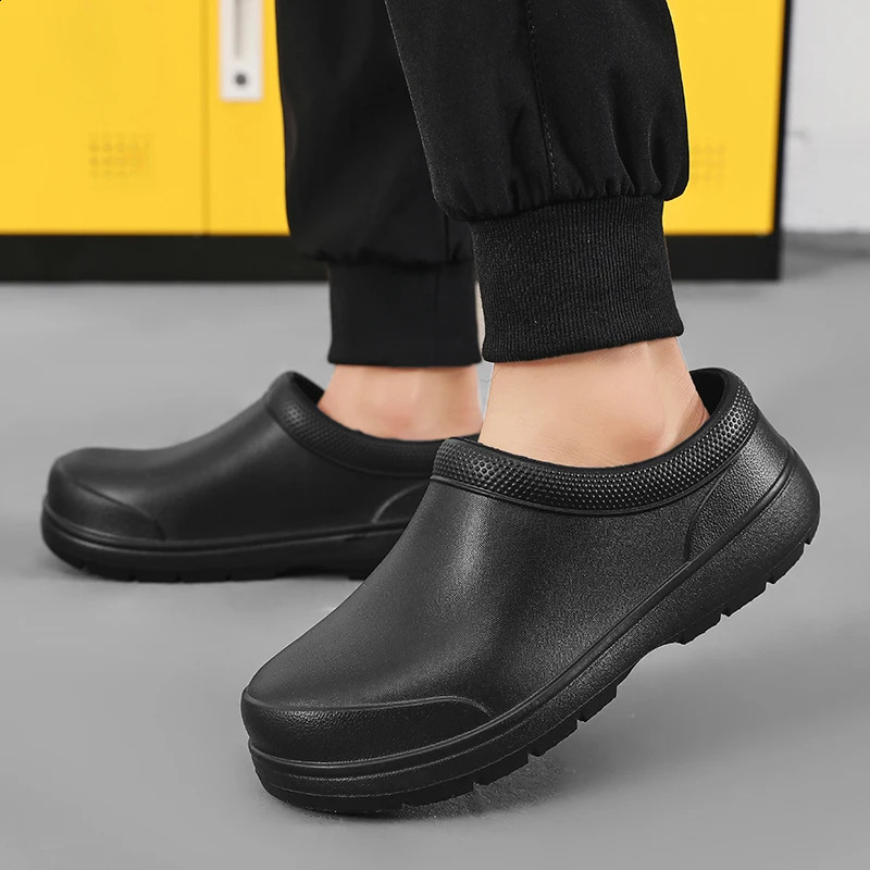 Mens Chef Shoes Anti Slip Oil Resistant Dirt Resistant Shoes Kitchen Work Shoes Quick Dry Rain Shoes Large Size Breath Clogs 260626 - view 3
