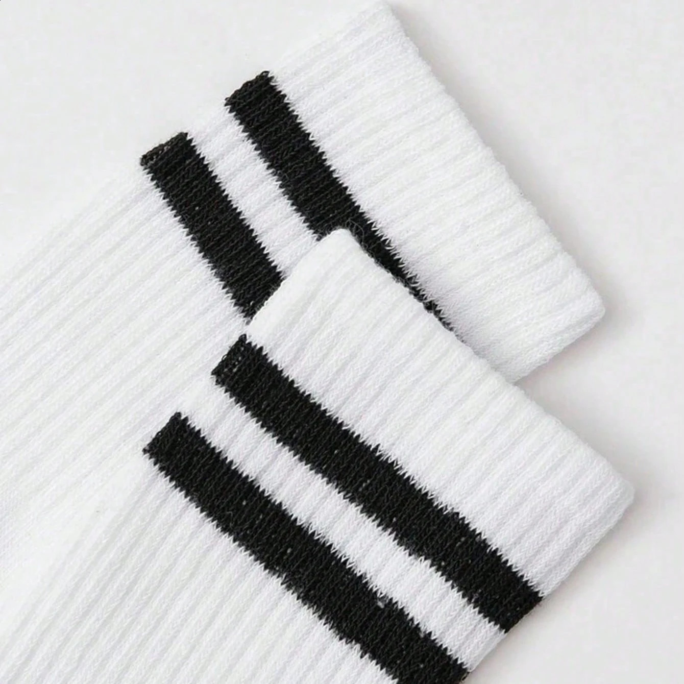 10 Pairs of Unisex Crew Socks Classic White Striped n Sporty Collegiate Style Comfortable Breathable 260622 - view 4
