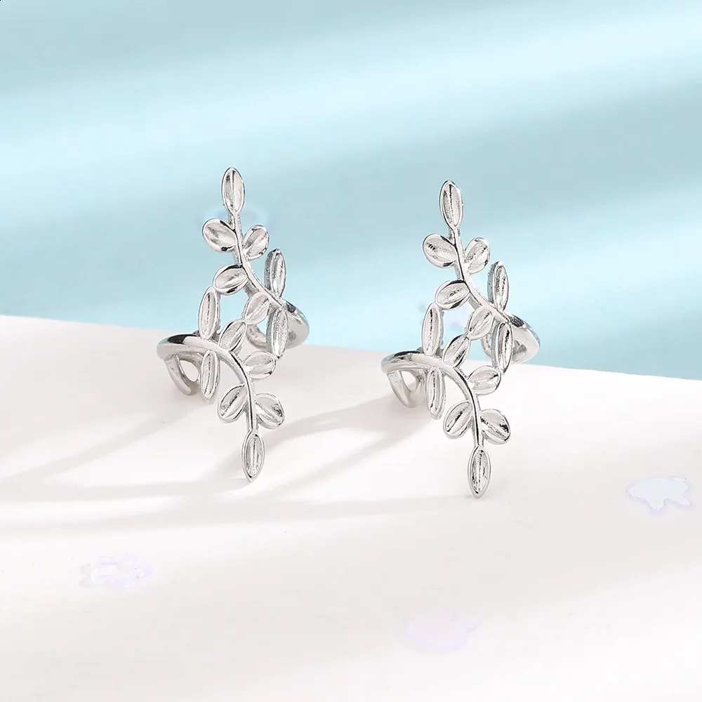 Vintage Hollow Butterfly Ear Clip Without Piercing Earrings For Women Fashion Exquisite Cuff Wedding Jewelry 260623 - view 6