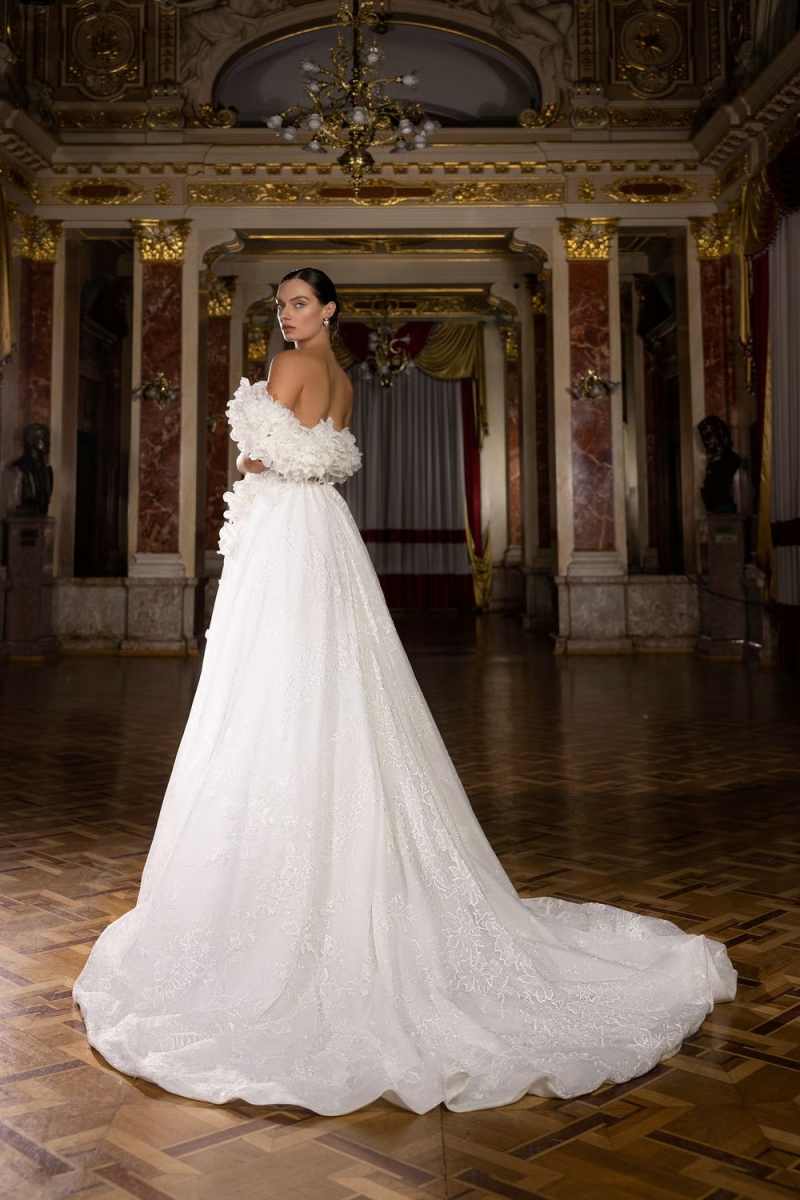 Royal Off Shoulder Wedding Dress Illusion Flowers Ruffles Appliques Bridal Gown Sweep Train Bride Dresses Customized - view 3