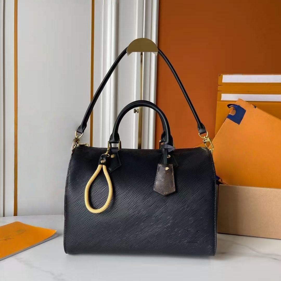 High quality top designer bag fashionable luxury shoulder bag large capacity commuting bag pillow bag handbag