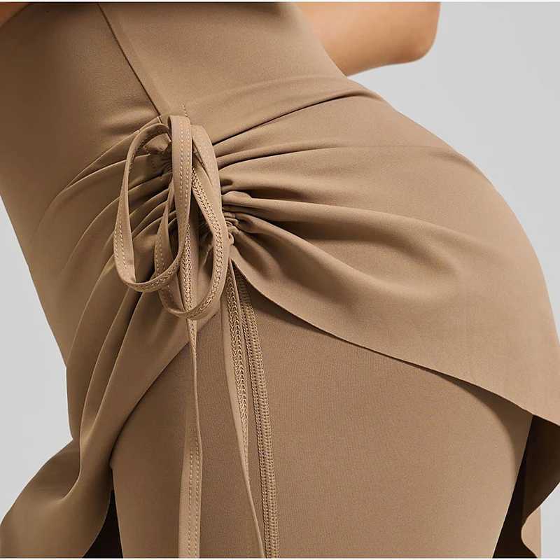 High Women 2026 Quality Fashion Solid Color 2 Piece Yoga Sets with Built-In Bra Pads Skinny Fit Running Pilates Workout Outfit M260626 - view 7