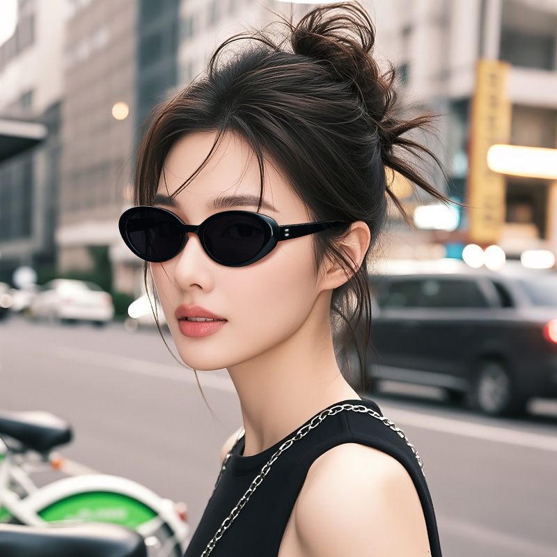 2026 New Small Frame Polarized for Women, High-End Trendy Versatile Sunshade UV Protection Sunglasses wholesale - view 3