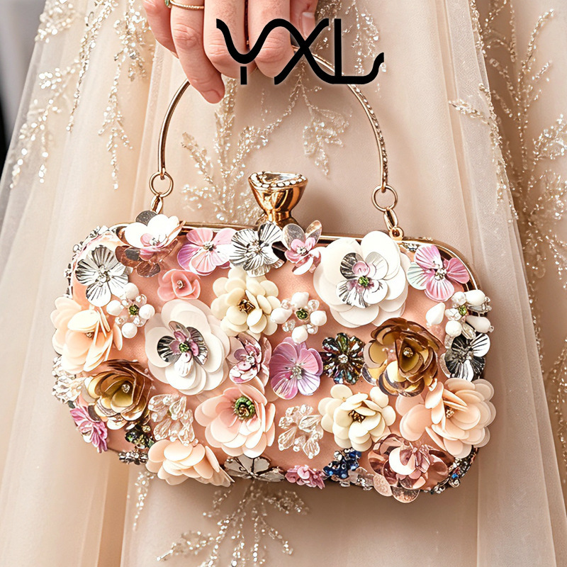Hand-embroidered floral sequin vintage hand-held banquet cross-border evening bag, direct sales from Chaozhou manufacturer GLAMOR