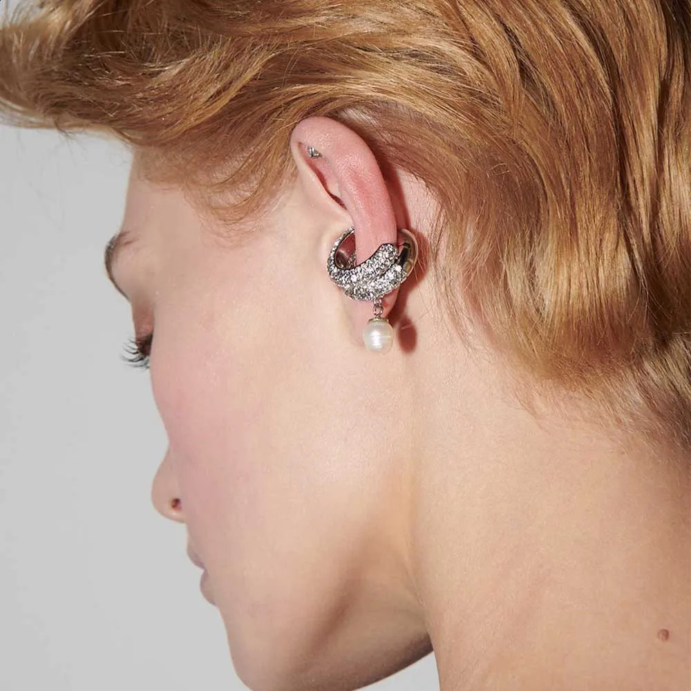SilverPlated Zircon Pearl Round Ear Cuff No Piercing Accessories Elegant Double Layer Stainless Steel Clip Earrings for Women 260623