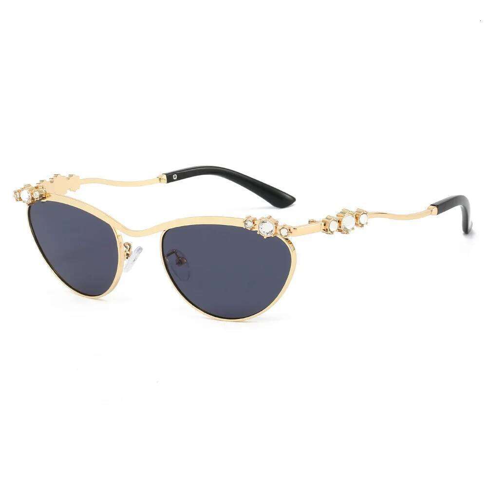 New Luxury Sunglasses Women Rhinestones Cat Eye Ins Party Fashion UV400 Sun Shades 26Y0626