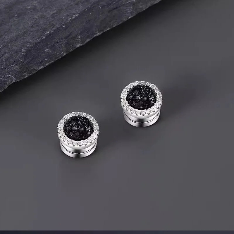 2Pcs y Crystal Black Blue and White Color Magnetic Ear Clips Non Piercing Stud Wedding Jewelry Accessories For Women 260623 - view 4