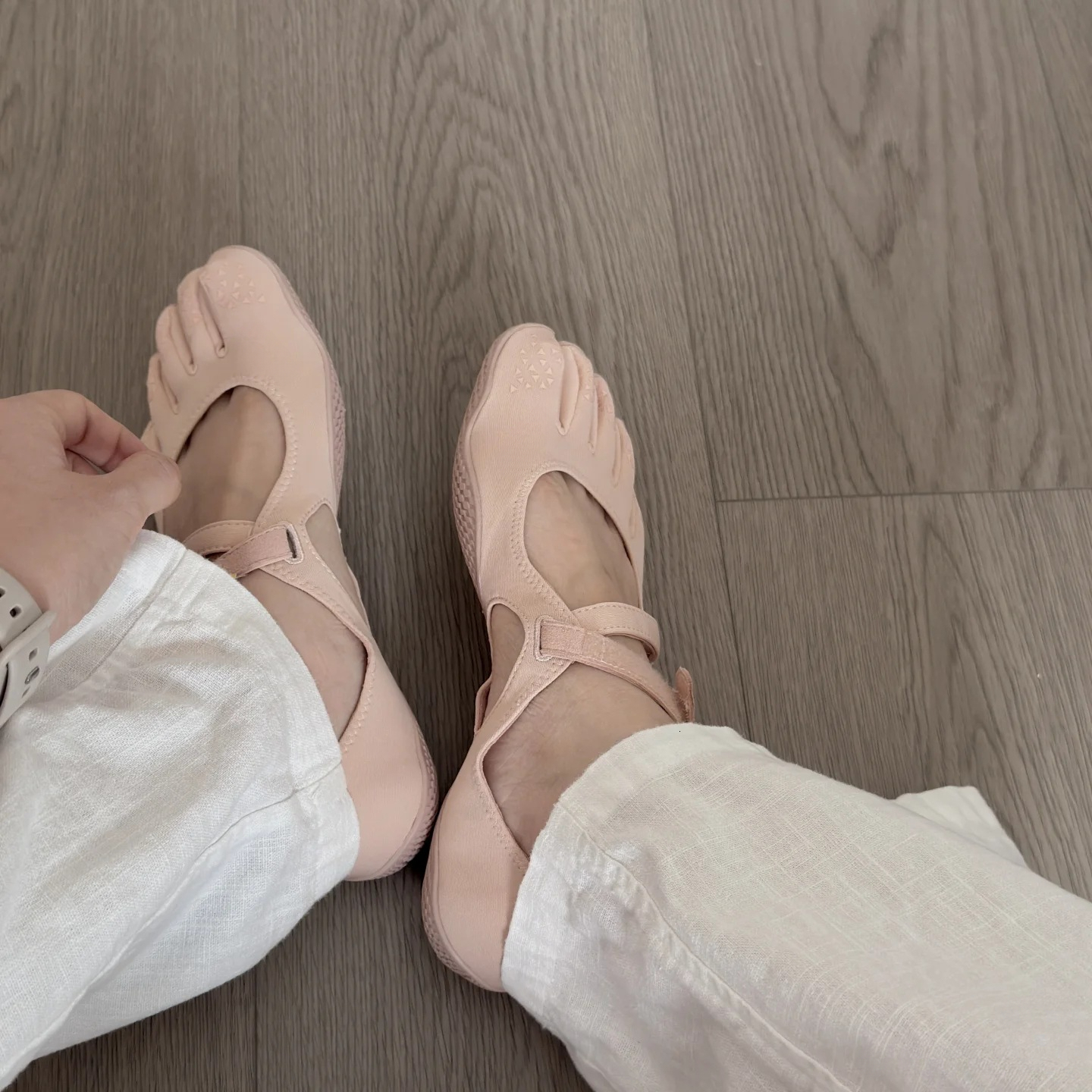 2026 summer new french fashion style five finger shoes trendy elegant design pilates shoes womens sports shoes versatile simple design - view 4