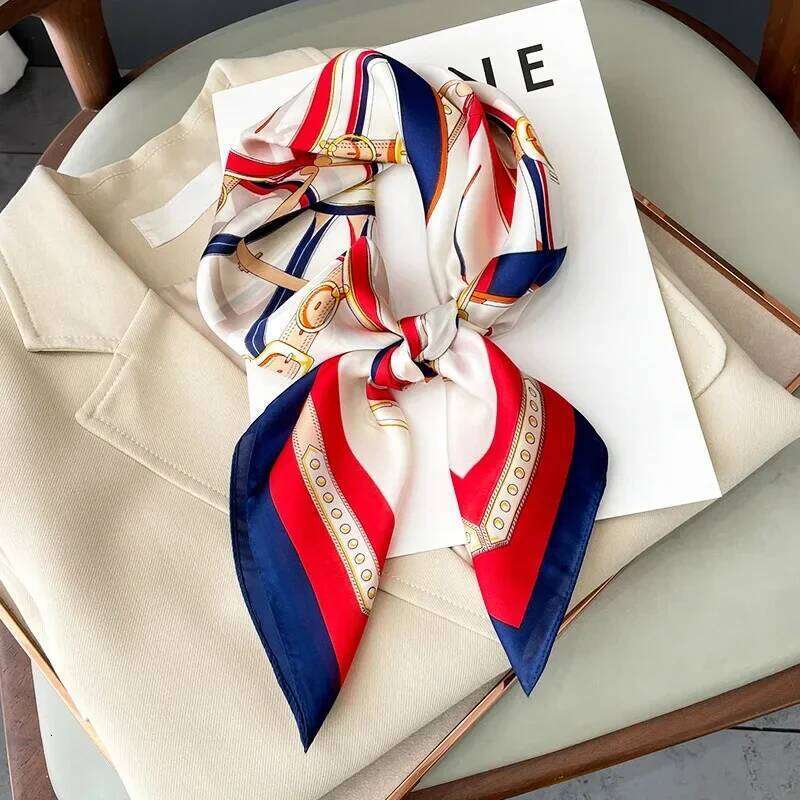 Luxury Design Skinny Square Scarf Women Chain Print Foulard Neckerchief Lady Soft Satin Hairband Head Hijab Bag Ribbon Gift 26Y06226 - view 5