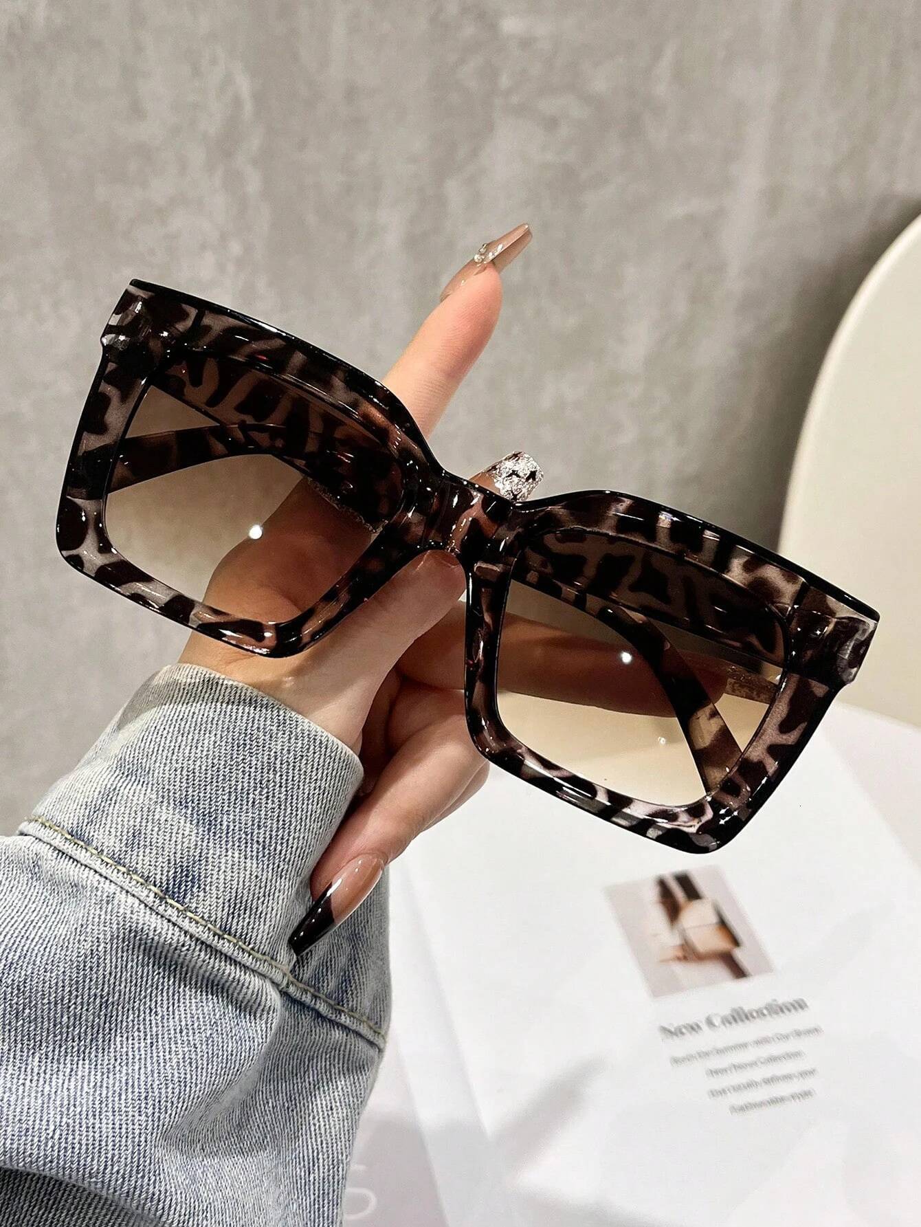 1/2Pcsretro High-Quality Square Large Frame Fashion Glasses Unisex With Rivet Decorated Arms Suitable For Driving And Daily Wear - view 6