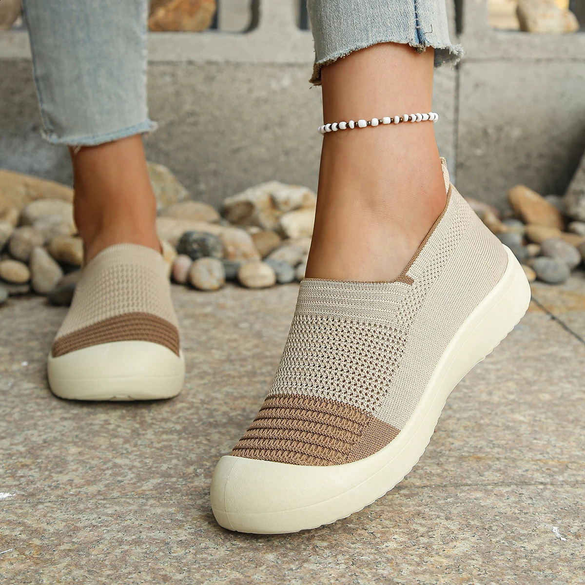 Womens shoes Retro Dualtone Slipon Shoes Breathable Soft Sole for Comfort Summer Fashion Footwear Versatile Colorways 260626 - view 1