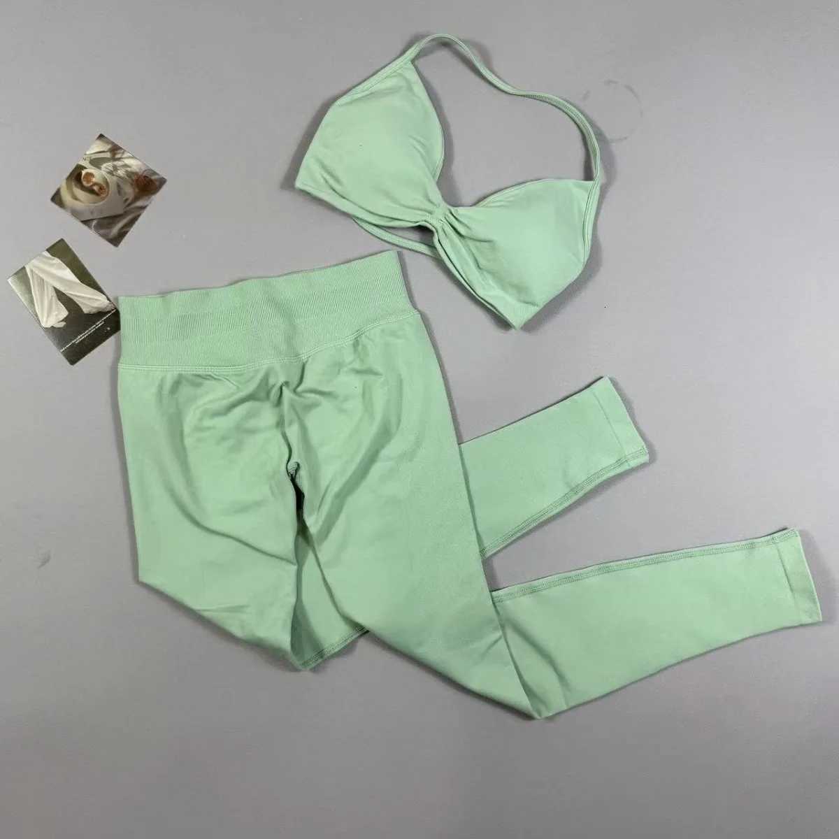 Clean 2-Piece Set Womens Seamless No Yoga Set Halter Neck Sports Bra High-Waisted Lifting Leggings for Gym Workouts M260626 - view 5