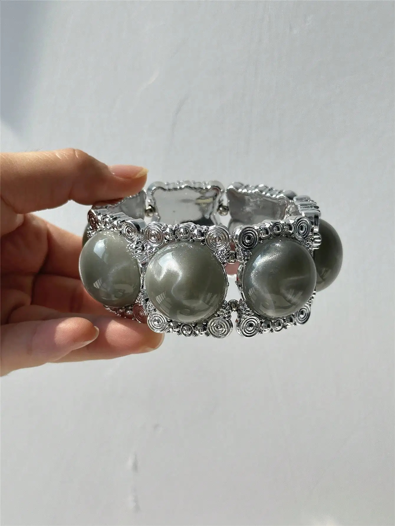 Retro-inspired Arrival Transparent Gray-Black Resin Bracelet Irregular Thick Stretch-Fit Womens Jewelry 260624 - view 4